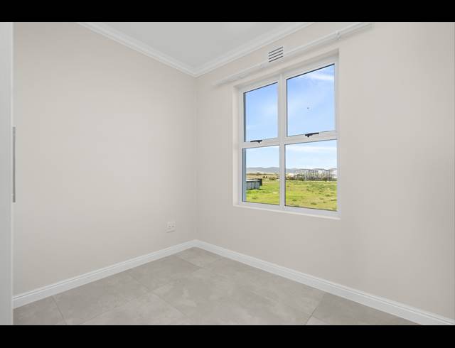 3 BEDROOM TOWNHOUSE TO LET IN SUNNINGDALE